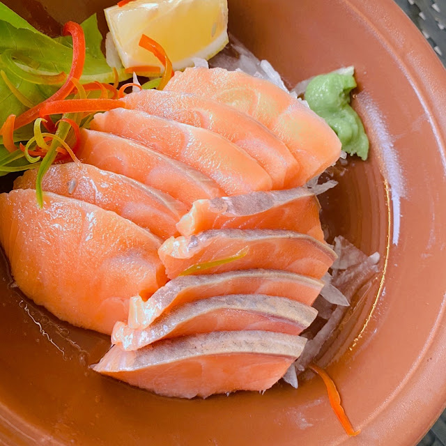 Salmon Sushi