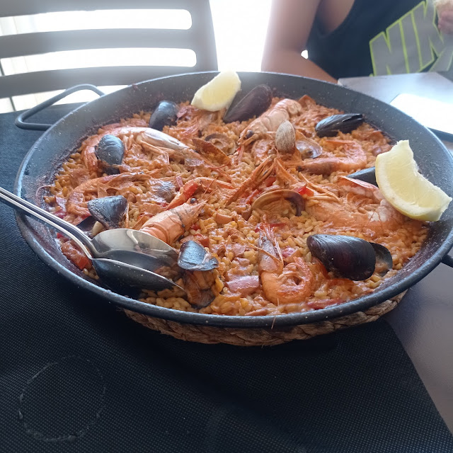 Paella Mixta de Arroz