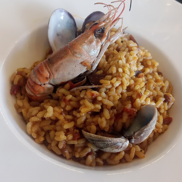 Arroz Meloso de Cigalas Y Almejas