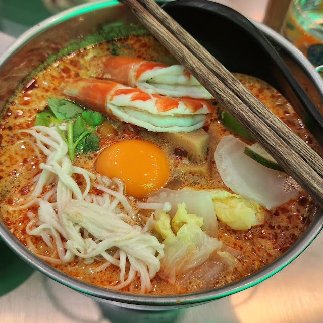 Tom Yam Prawns with Vermicelli
