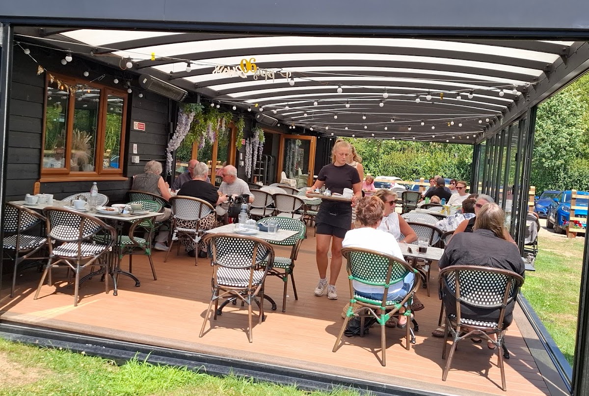 Leafy Oak Tea Room