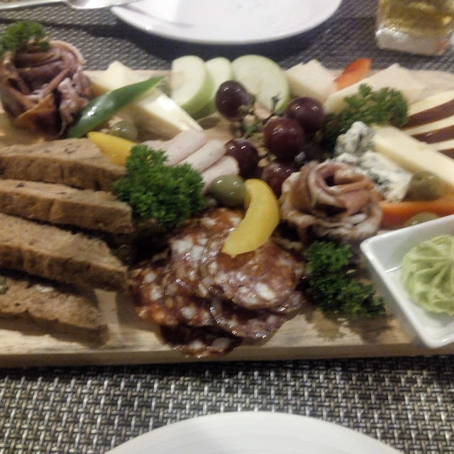 Cold Plate Charcuterie & Cheese