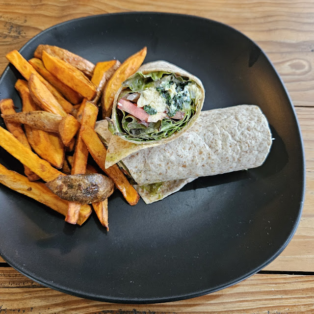 Egg Spinach Wrap with Homemade Sweet Potato French Fries