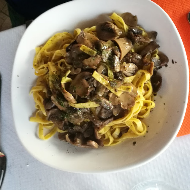 Tagliatelle Ai Funghi Al Tartufo