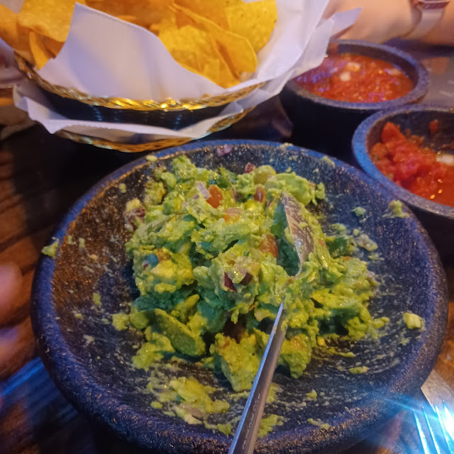 Tableside Guacamole Dip