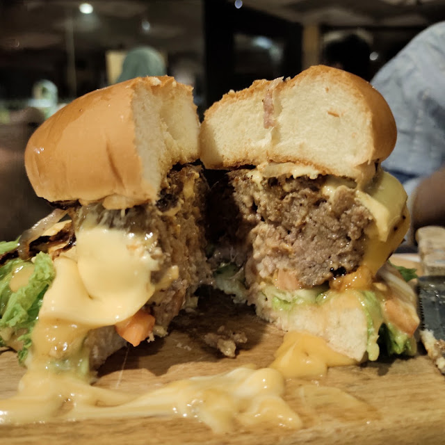 Cheeseburger
