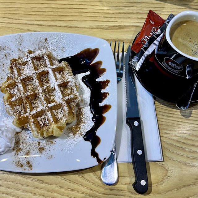 Waffel Mit Puderzucker