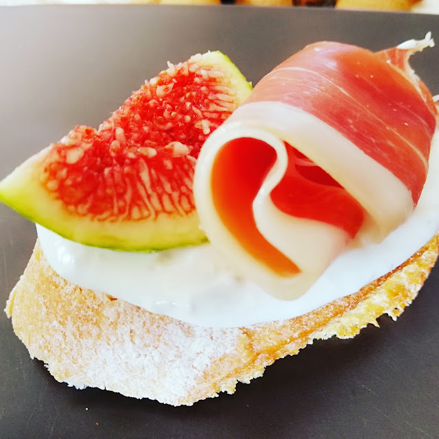 Canapé de Jamón Y Higo