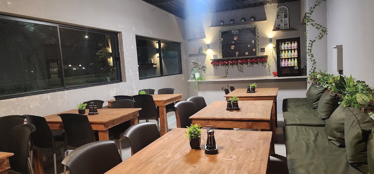 Alexandros Pizzeria