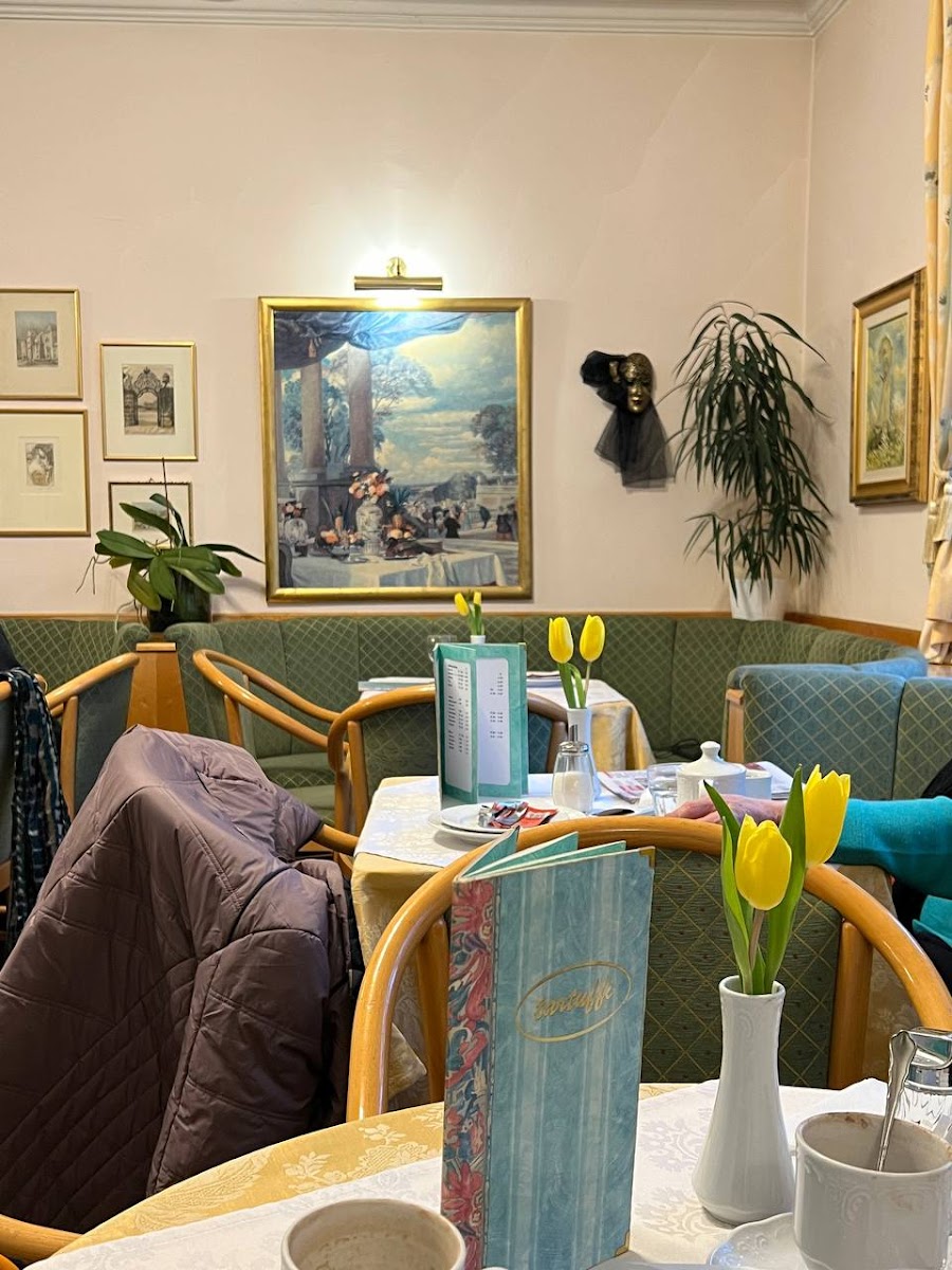Cafe Tartuffi