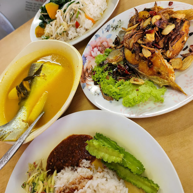 Gulai Tempoyak Ikan Patin & Ikan Patin Goreng Kunyit