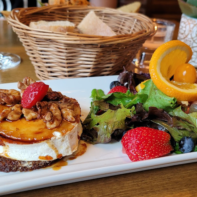 Gebackener Ziegenkäse