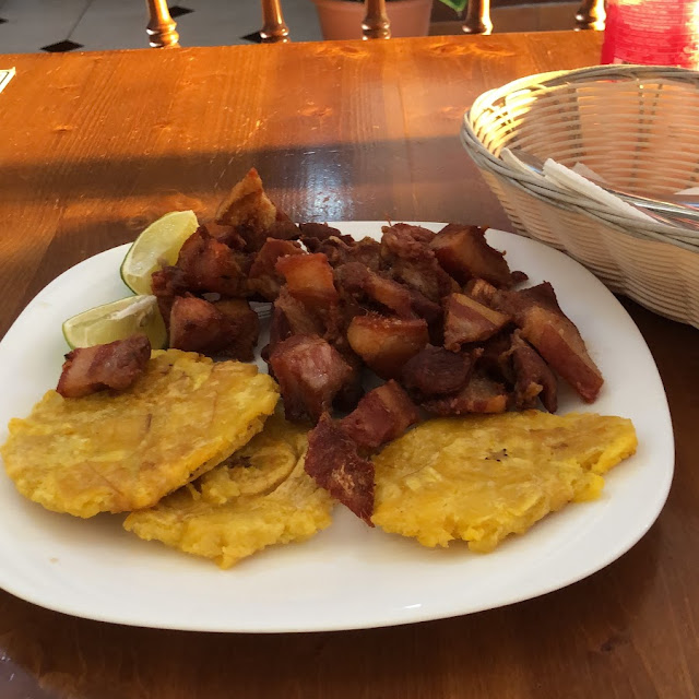 Chicharrones Con Plátano