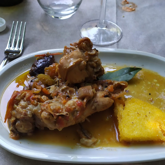 Coniglio Alla Cacciatora