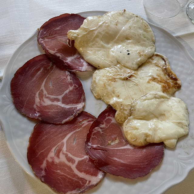 Scamorza Alla Piastra E Capocollo