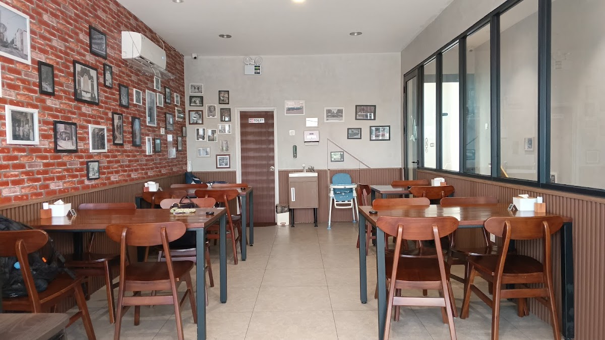 Noni’s Bistro and Cafe