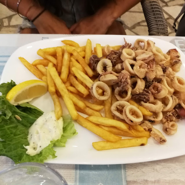 Calamari Fritti Con Patatine