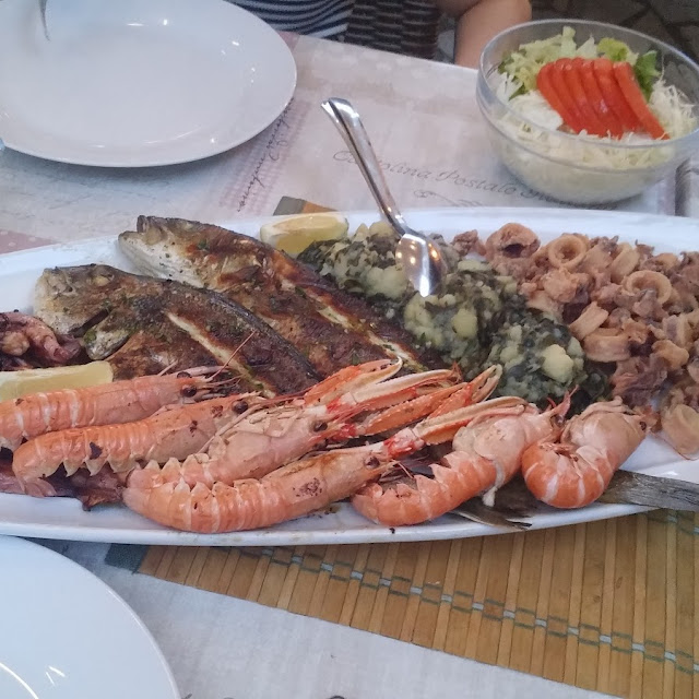 Die Fischplatte Für Zwei Mit Viel Hunger