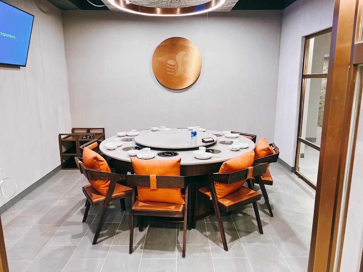 Liuyishou Hotpot(Chicago) 刘一手火锅 (芝加哥)