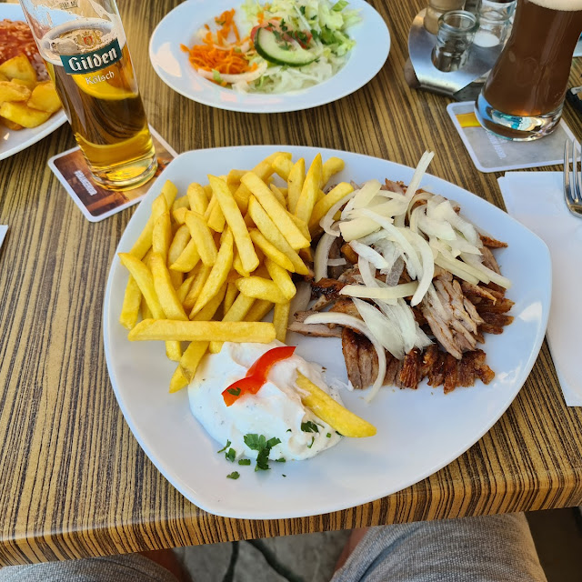 Gyros Mit Pommes Frittes