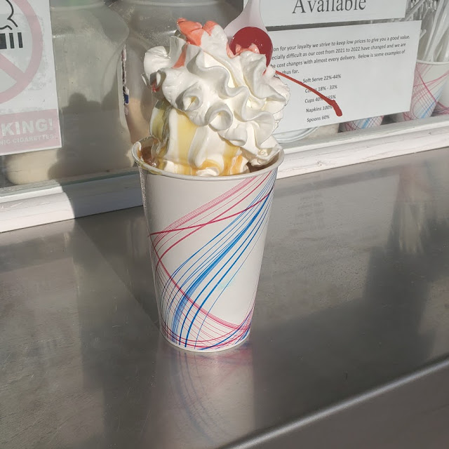 Medium Caramel Butters Sundae