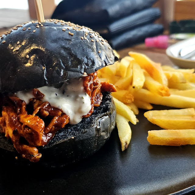 Spicy Gochujung Shredded Chicken Burger