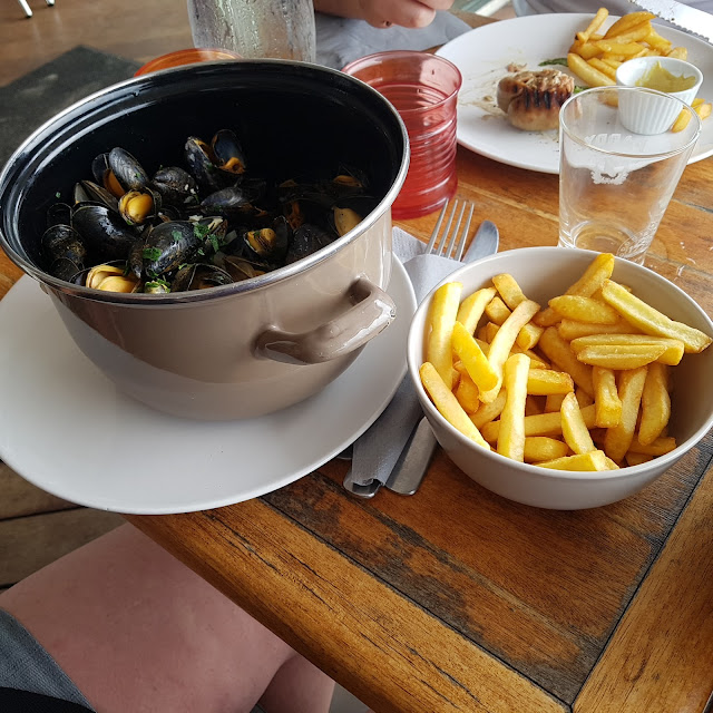 Moules Mariniere Frites