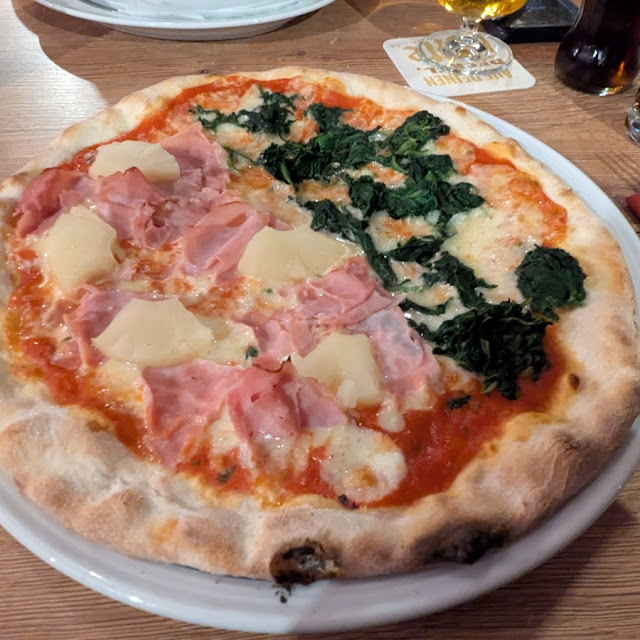 Pizza Hyperii Halb Spinat