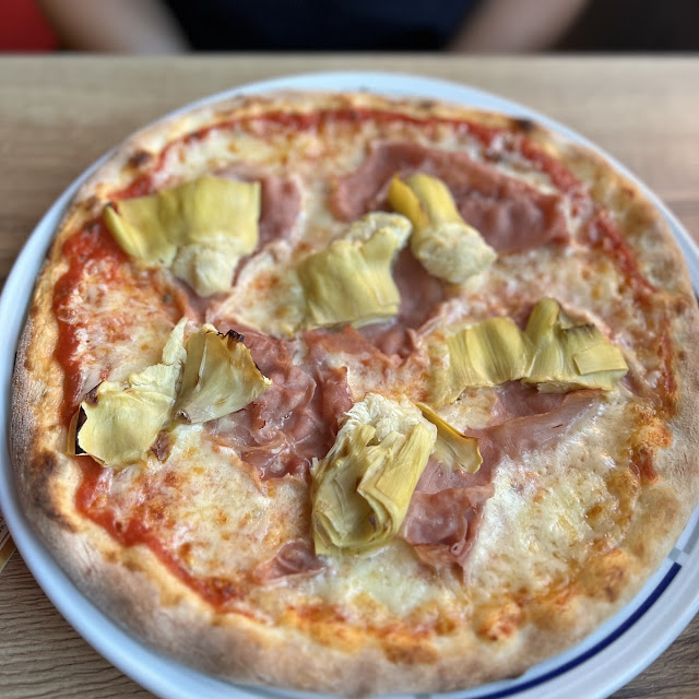 Artischocken Schinken Pizza