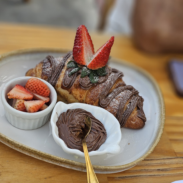 Croissant Com Nutella E Morango