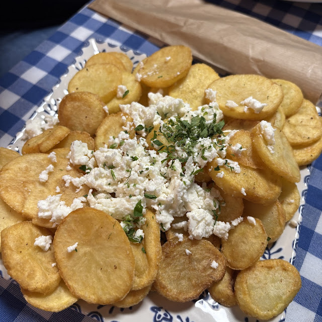 Cartofi Prăjiți Cu Feta