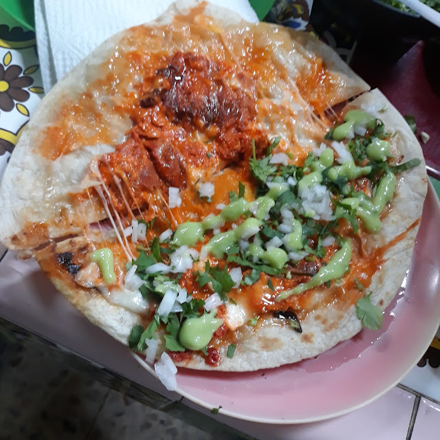 Gringa Carne Al Pastor Y Queso Fundido
