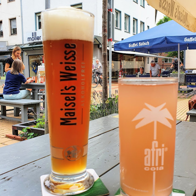 Alkoholfreies Weizen Und Rhabarberschorle