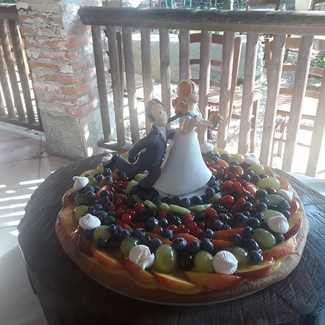 Crostata Frutta Servita Per Nozze