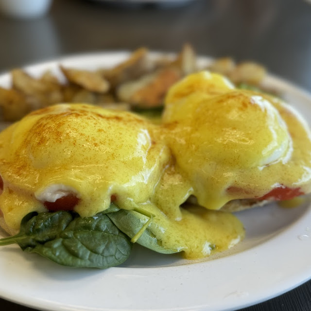 Eggs Benedict