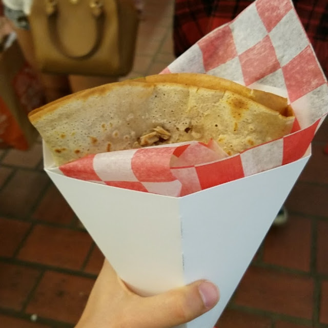 Create Your Sweet Crêpe