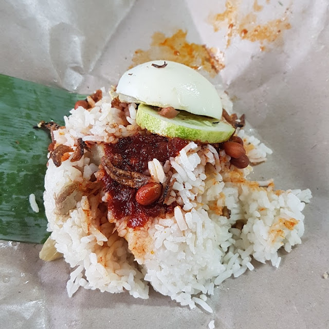 Nasi Lemak Pinggan