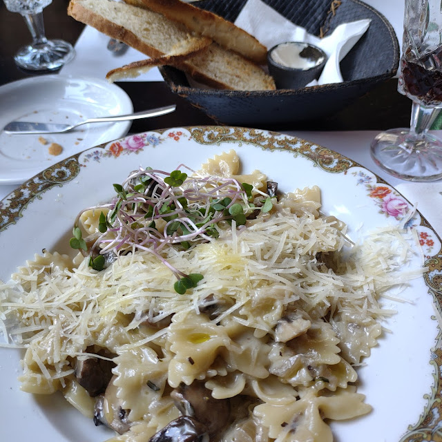 Farfalle Al Funghi
