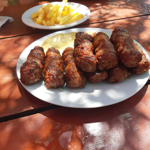 Mici Cu Mustar Si Mujdei