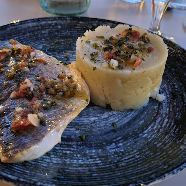 Filet Dorade Sauce Vierge