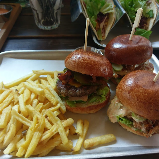 Mini Hamburgeri 3 Vrste Mesa Uz Pomess