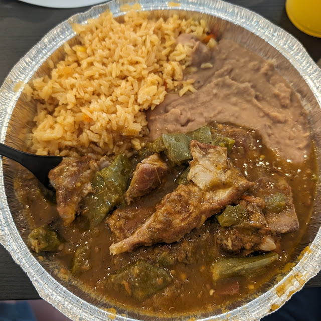 Carne De Puerco En Salsa Verde