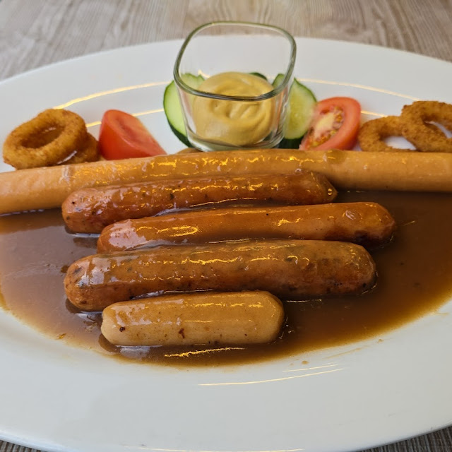 D’Fortune Assorted Chicken Sausages Platter