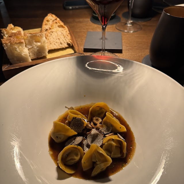 Tortello Di Mare Su Crema Di Stracciatella E Tartufo