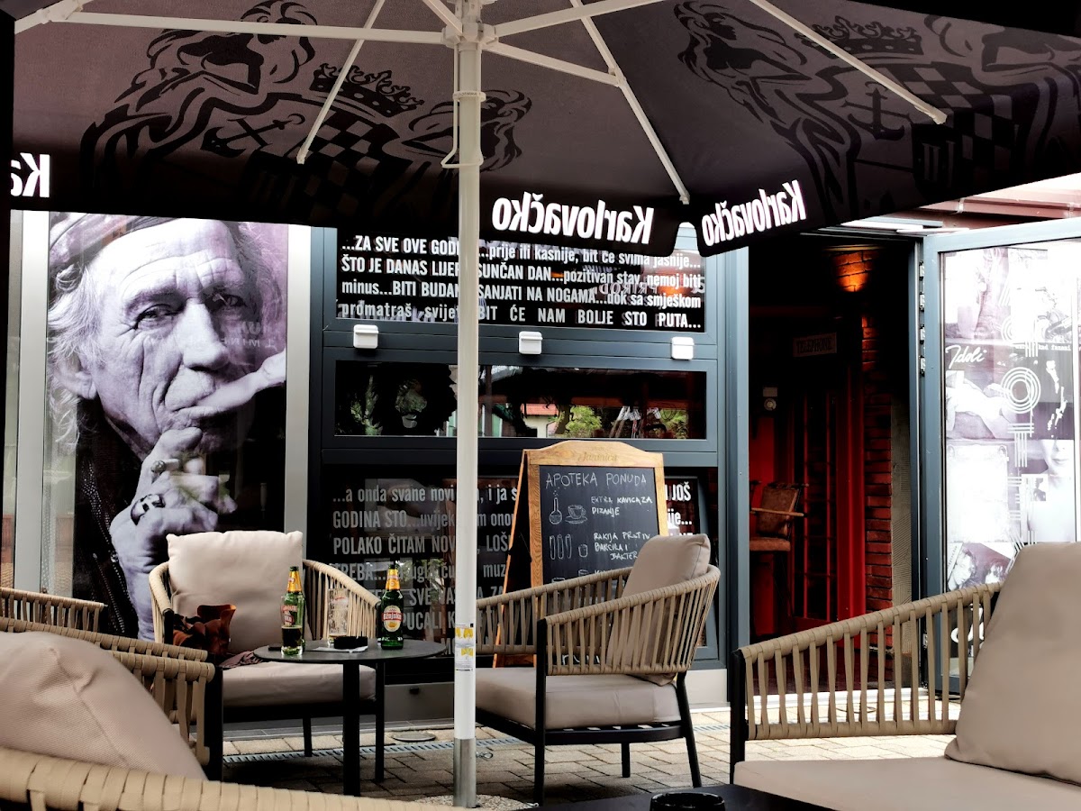 Caffe Bar Apoteka