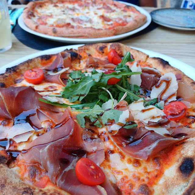 Pizza de Bresaola Y Burrata