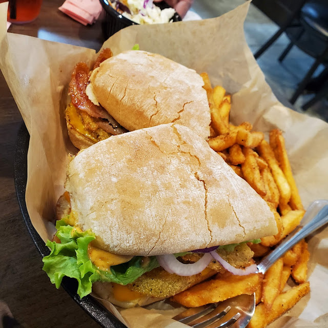 Fried Green Tomato blt