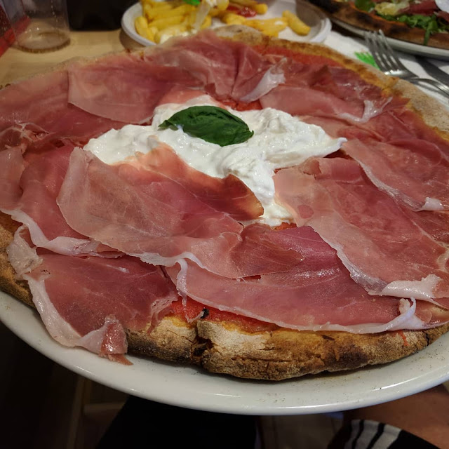 Prosciutto E Burrata