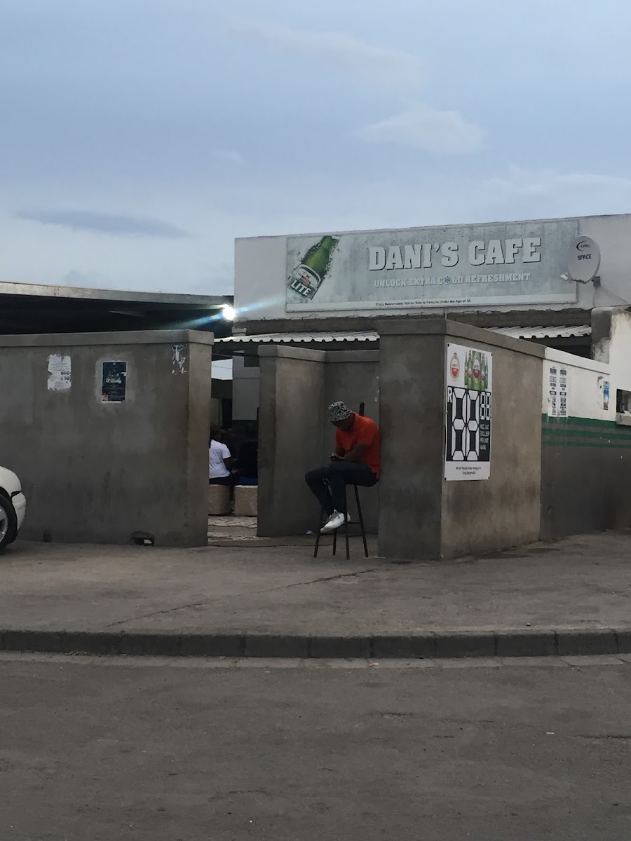 Dani's Cafe