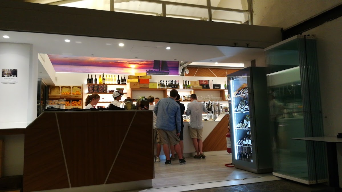 19TH - Bar